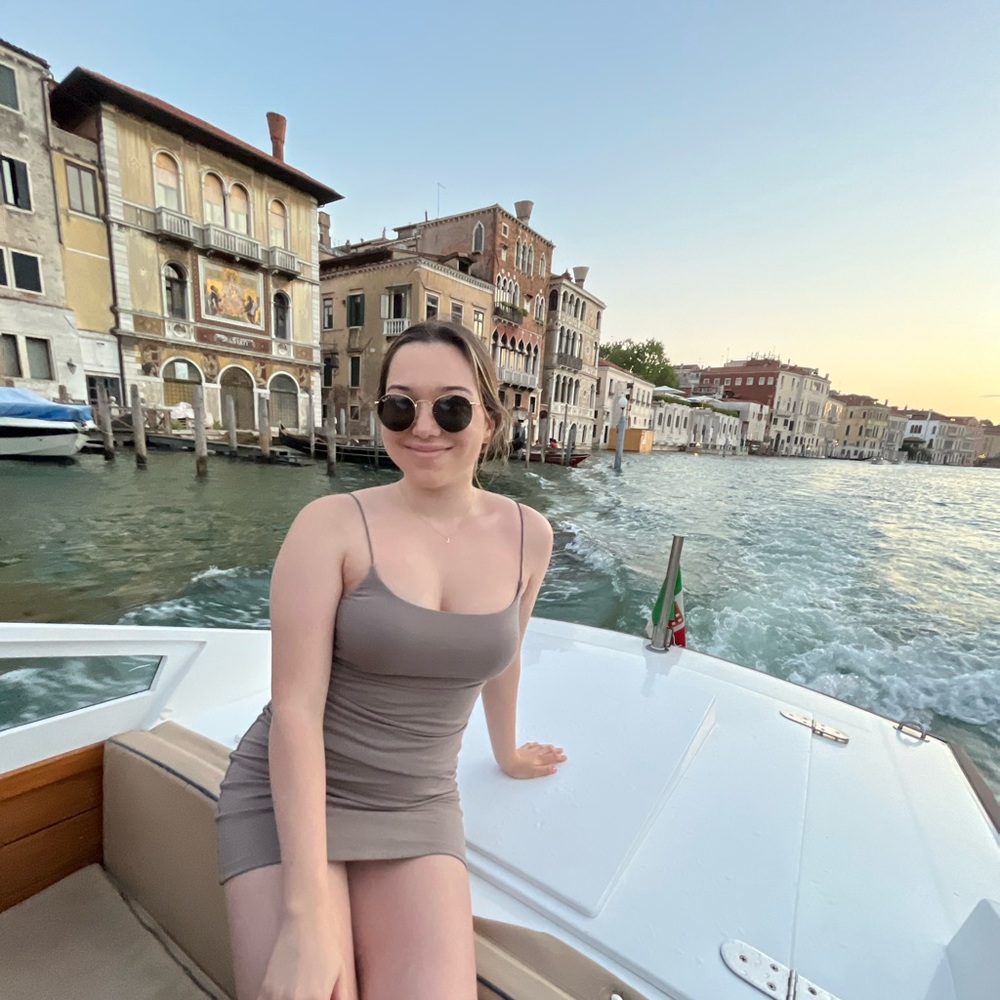 Meet your Posher, Jordyn